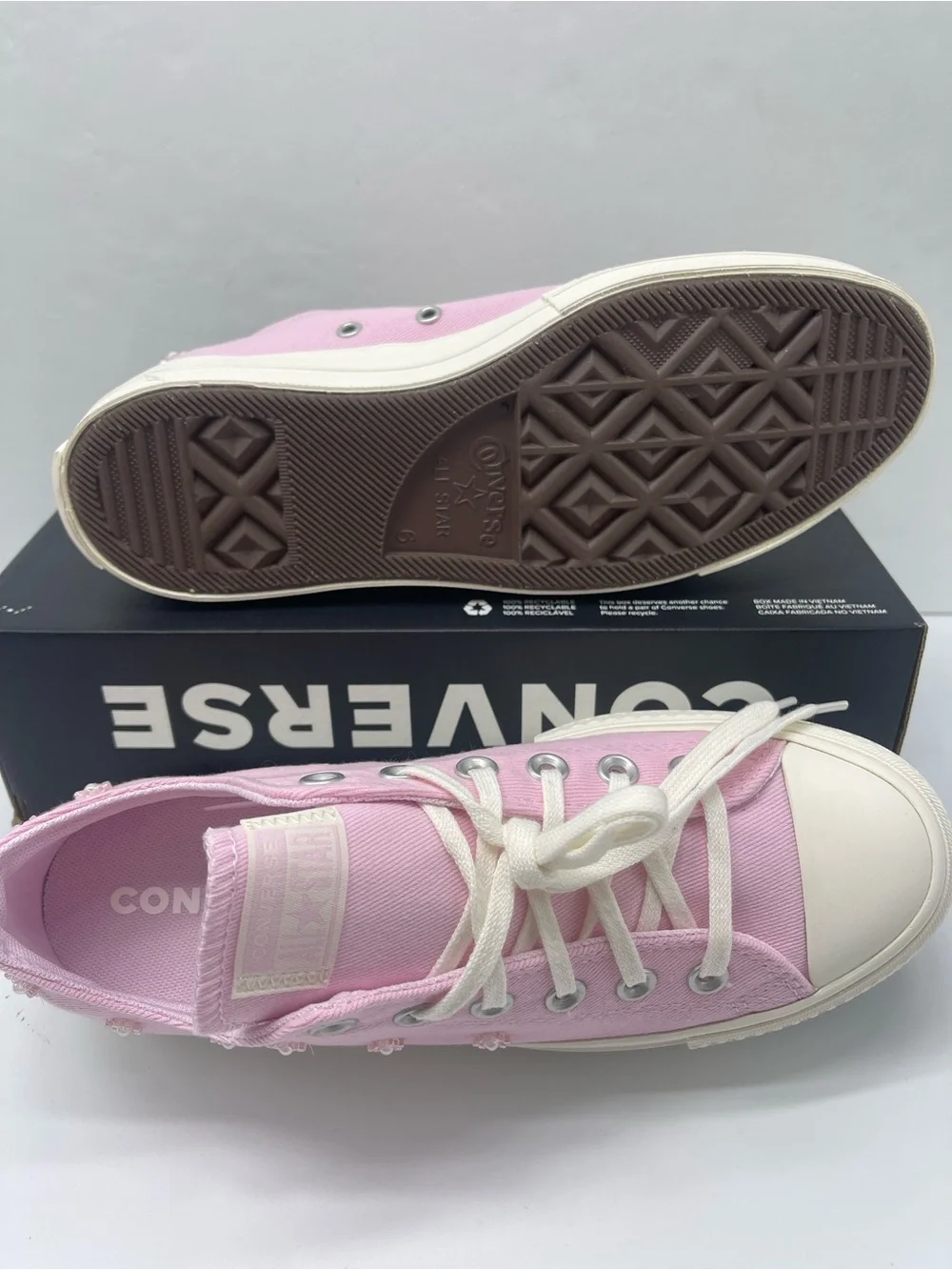 Converse CTAS LIFT OX NEW FOUND BLOOM/EGRET/EGRET Platform Sneakers A16108C